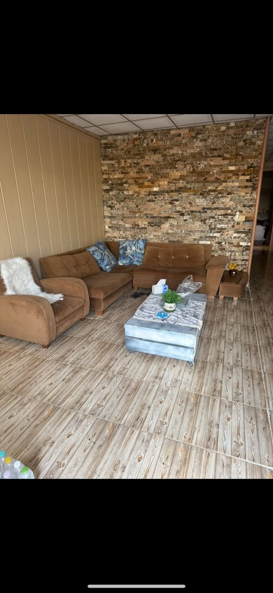 الدار للبيع طابو ملك صرف ابسمي تحويل ثاني يوم يتحول بسم عربي المساحه ١٠٥يباع مع الاثاث بسعر ٤ دفتر و٥٠ ورقه المكان السليمانيه منطقة بكره جو خلف مول ماجد ٢٠ دقيقه البيت يسلم مباشر فارغ ‭٠٧٧٠ ٢٩٧ ٣١٩٧‬
