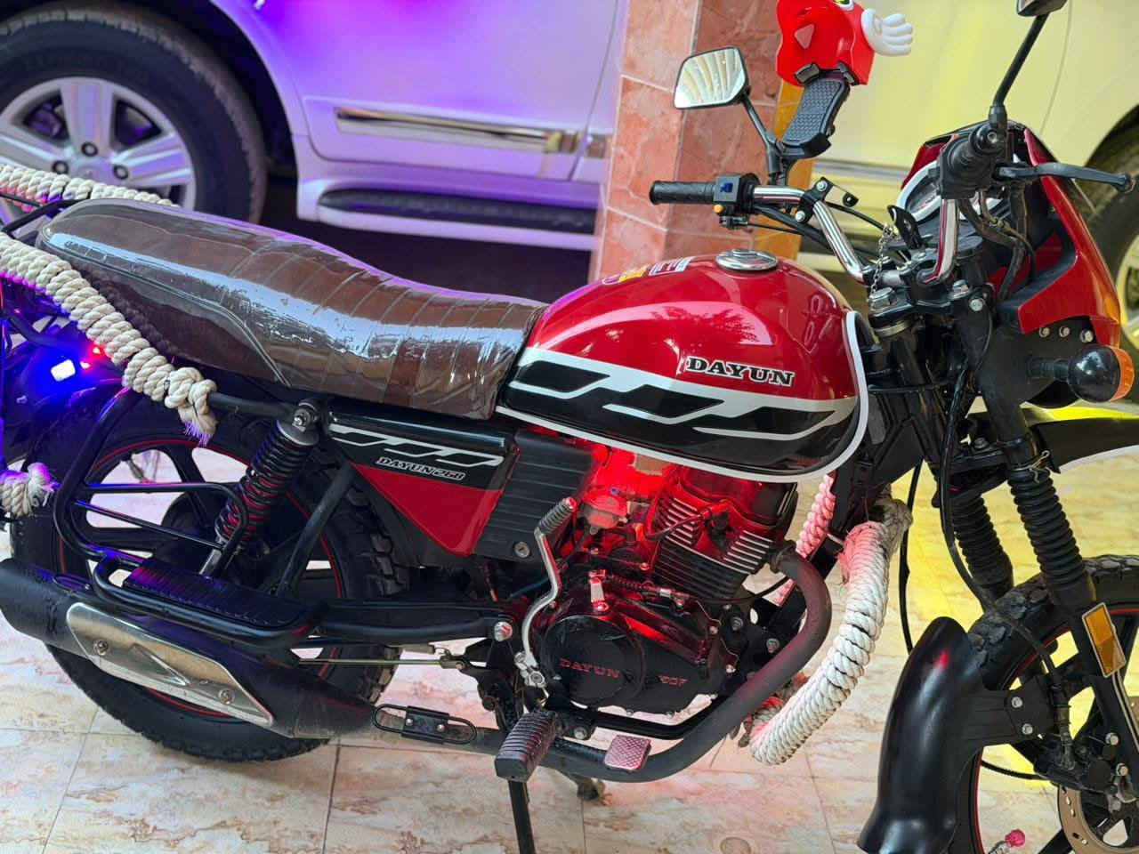 دراجة لبيع مديل 2023 طالع بل 2025 ما مشتغلة دلفري رقم بغداد دراجة جديدة كارتون بعده ستخدام يومي ***********
سعر 2850
عنوان بغداد مدينة الصدر
