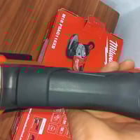 البيع جديد لوك فارغ  سعره  210. الف رقم بي واتساب   07707310198