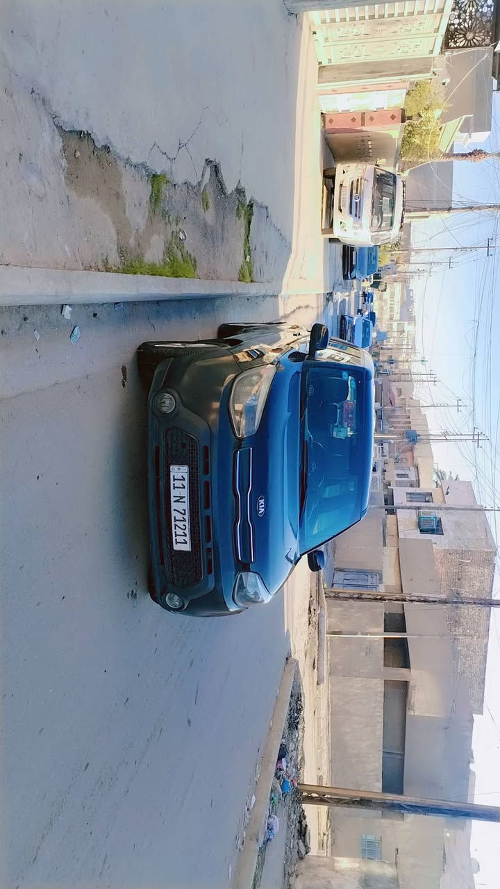 السلام عليكم
عندي كيا صول ٢٠١٦ وارد  حادثها بنيد فقط امبدل السيارة حلوه وعلى ايدي تحكم جهتين شاشه صغيرةة
كير محرك تبريد كله مكفول َ محرك ١٦٠٠gdi ماشية ٩٣الف رقم بغداد الانكليزي بأسمي مكاني بغداد الشرطة الخامسة عارضها ب١٠٥  رقم الموبايل ***********
