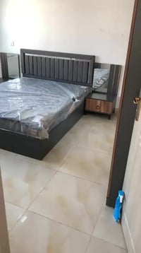 غرفة نوم • للبيع