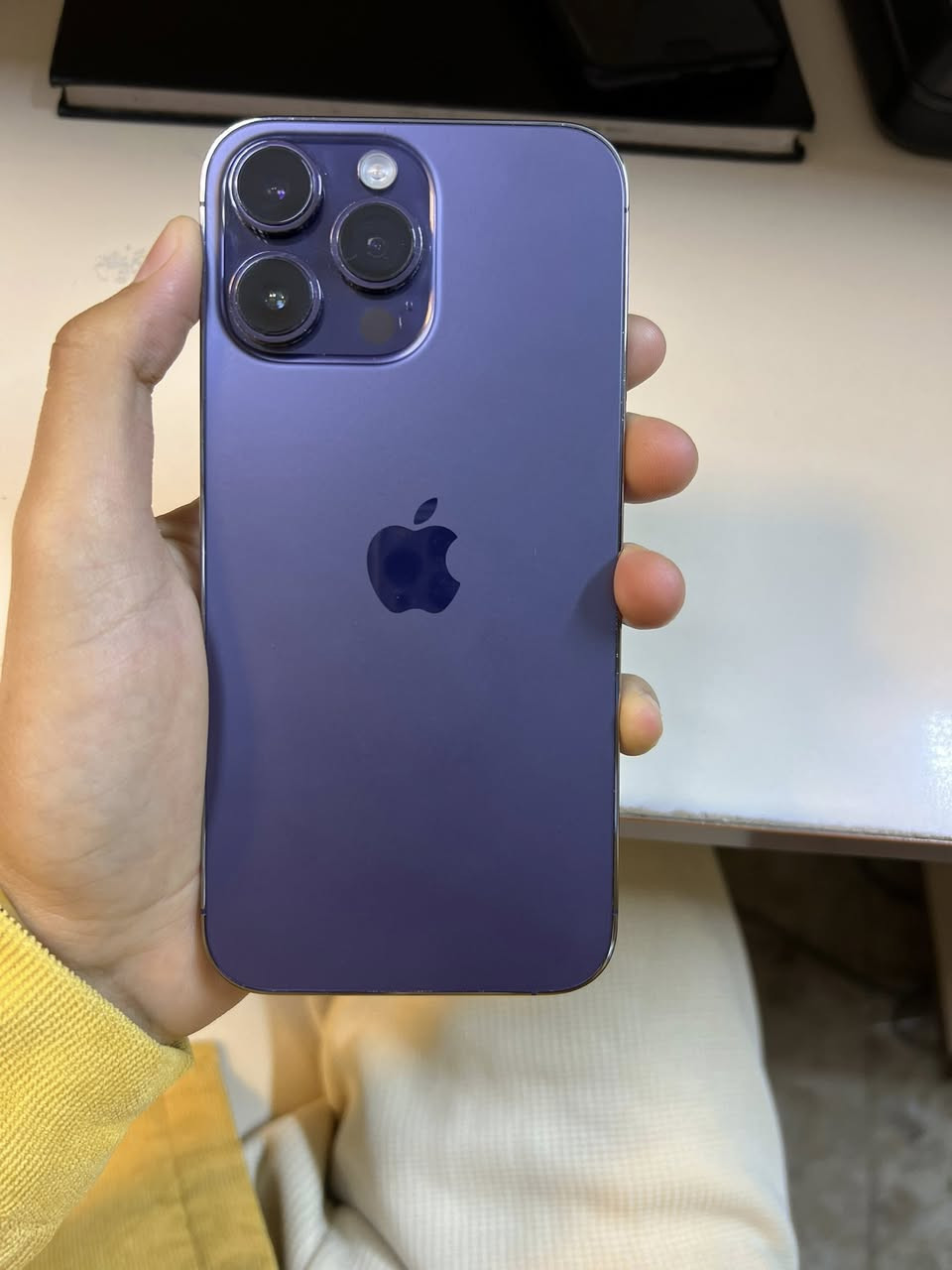 14 برو ماكس مبدل عدسه كامره زجاجه خارجيه + مو وتر  بطاريه 91 خطين نضافه 90‎%‎  ذاكره 256 خطين   سعره 675 وبيه مجال قليل ضمان
 
ايفون 14 برو ماكس ماستر مبدل بطاريه و شاشه و ظهر سعره 450 الف


**إذا كنت صاحب هذا الإعلان وتريد حذفه لأي سبب، رجاءا أرسل رسالة إلى الدعم الفني**