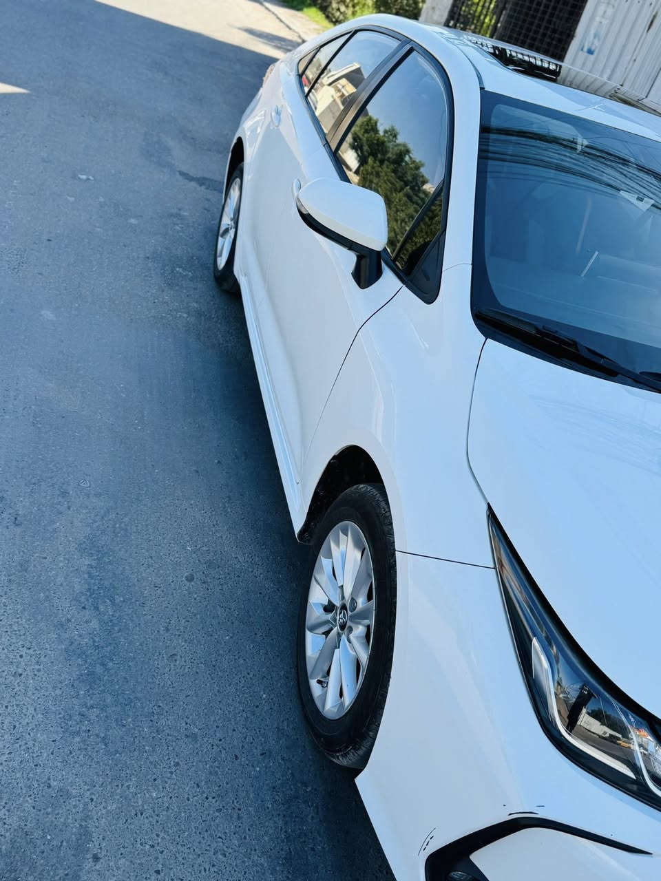 السلام عليكم رمضان كريم على الجميع 
سيارة كورلا موديل 2022 رقم اربيل السيارة خليجية  فول موصفات . بيها بارد بسيط بكصة البنيد  وچاملغ خلفي هم بي بارد بدون صبغ السيارة بدون حار 
ماشية 81 الف كيلو 
سعرها 150  وبيها مجال للطيبين 
للاستفسار   ***********
