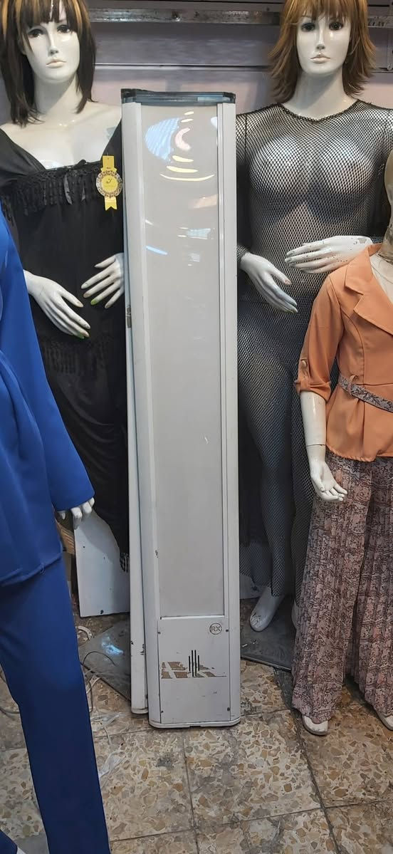 جهاز سرقه مجمعات مكاني نجف الجهاز شغال بس صوت مابي معرفله شون يشتغل لاعبين بي بس شغل كلشي بي سعره 175    ***********،
