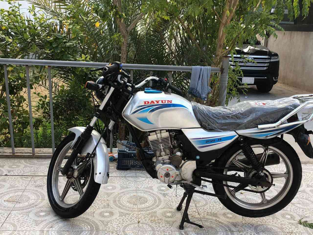 السلام عليكم ورحمه الله دراجه دايون 2019 اوراق باسمي مفتوحه شلعتها تخبل  شرط اذا وكفت عندك ترجعها كلش حلوه مكاني كربلاء الحسينيه القنطره البيضاء السعر 850 وبيها مجال للشراي
للتواصل (((اتصال علا رقمي ***********)))
او ((((((((واتساب***********))))
