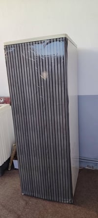 ثلاجة باب واحد حجم كبير شرط التجميد السعر 45 بيها مجال .عنوان الانتصار...