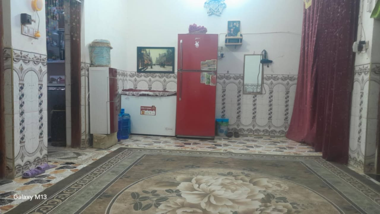 بيت للبيع منطقة علي حامي حي ظباط مساحة 140 عكاده بيت 🏠 حلو ومرتب السعر 63 الاتصال ***********
