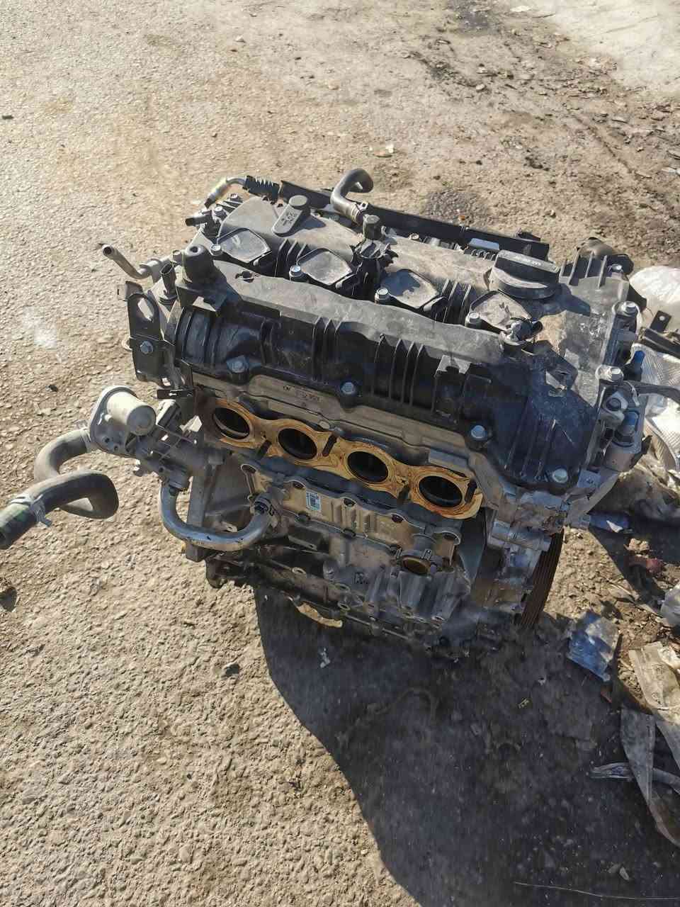 تفصيخ كي فور k4
اي بي اس 
كاتم شوته
ضفيره باب سائق مع الكيلون 
ويل كامل 
محرك كامل
رادار خلفي مع الضفيره
بطانه 
باب..  غرفه كامله 
حداده امامي خلفي

***********
