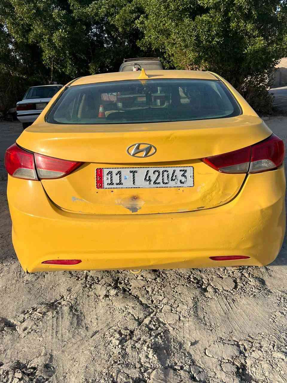 السلام عليكم النتره مديل ٢٠١٣ مكينه 1800 سياره رقم نكليزي تريد تحويل تريد وكاله جاهزه من كلشي مكينه وكير وحداديه وتبريد تايرات منضومه زنون شاشه سياره فول تحكم اشاير بل مرى فتحه باتري جديد خطها جوال السياره متجايه ابيع هل موجود تكلب وتاخذ  لاتخابرني تكلي شبيها متجايه السياره ما اكفل بس الكتبته 
مكان سياره ناصريه سوق الشيوخ السعر74 وبيها مجال قليل 
رقم صاحب سياره***********
