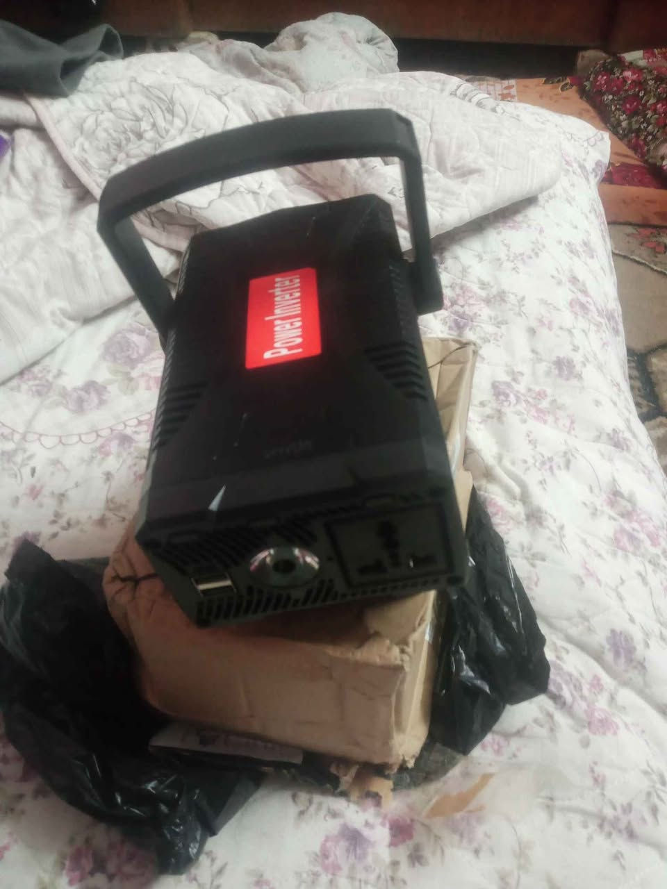 باور انفيرتر يعمل على بطاريات ويخرج AC. ٣امبير   ١٥٠ واط  بيه مخارج يو اس بي وتايب سي بعده بالكارتونه السعر ٤٥ الف  
للاستفسار مراسله ماسنجر او واتساب على الرقم 
*********** بغداد, العراق
