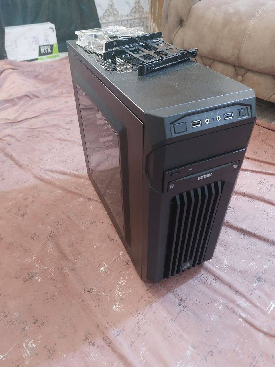 السلام عليكم قطع PC للبيع الاسعار ثابتة شاملة التوصيل 🔒

-Power Supply Gigabyte P650B 650w 80 bronze 

ب60 الف وية التوصيل 

-كيس فارغ Mid Tower مرتب

مروحة وحدة اخراج وبي مشغل اقراص ب35 الف وية التوصيل 

مكاني بابل/ حي العسكري

واتساب/ ***********
