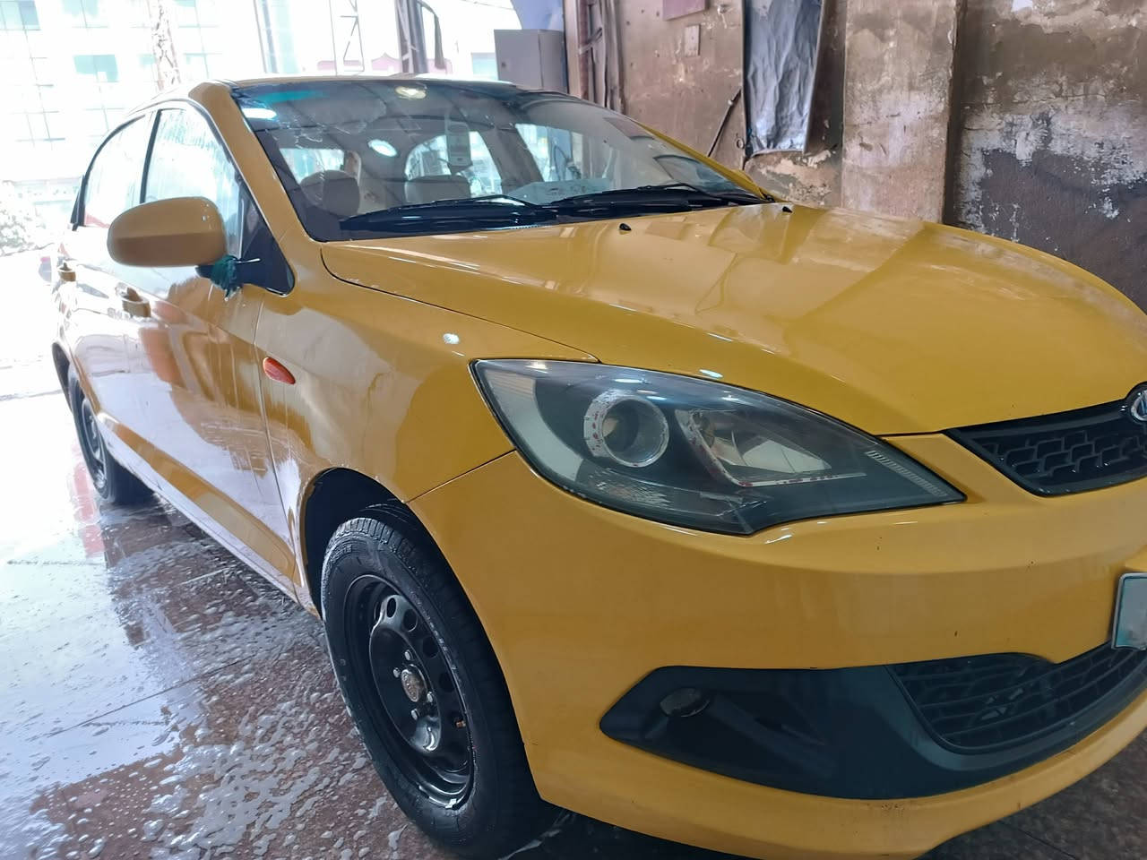 السلام عليكم
للبيع شيري فلاوين 2 موديل 2014 السعر 36 وبيها مجال 

سياره مابيها حادث عدا تعمير خياسات سيارة مثل ماموضح بالسونار ..... مصفره الهيئة والغرامات سنويه لشهر السادس 2026 تسقط . تحويل بنفس الاسبوع تبريد شغال كهربائيات شغاله رقم بابل 

العنوان بابل ابي غرق 

 للاستفسار  ***********
