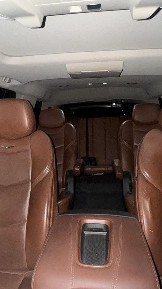 ..كدلاك اسكاليد .بلاتنيوم.موديل 2016 .اعلى فئه بلمواصفات ..ادوات .. ادوات ...دخول جديد.سياره جديد بمعنى الكلمه ..كير محرك بلكارتون ..سياره جاهزه من كلشي ..كفاله من الكص .. 
والضربه .. والسرقه . والعشائر .. متوم طبق الاصل  درجة اولى مكان بصره السعر 180 .بيها مجال للأستفسار ***********
