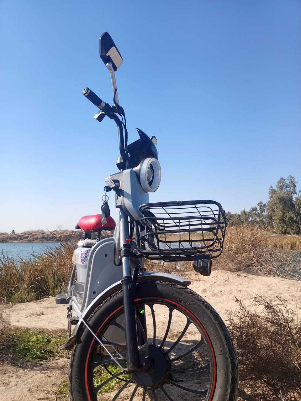 دراجه شحن موديل 2025     5بطاريات السعر 250 وبيه مجال 
‏‪***********‬‏
