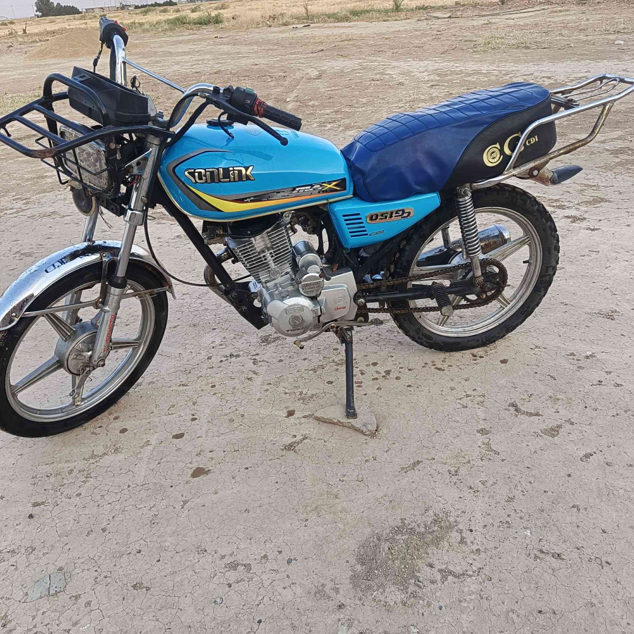 سلام عليكم دراجه للبيع سيفان موديل 2020 السعر 300 وبيه مجال المكان تكريت الناعمه للاستفسار الاتصال على الرقم ***********
