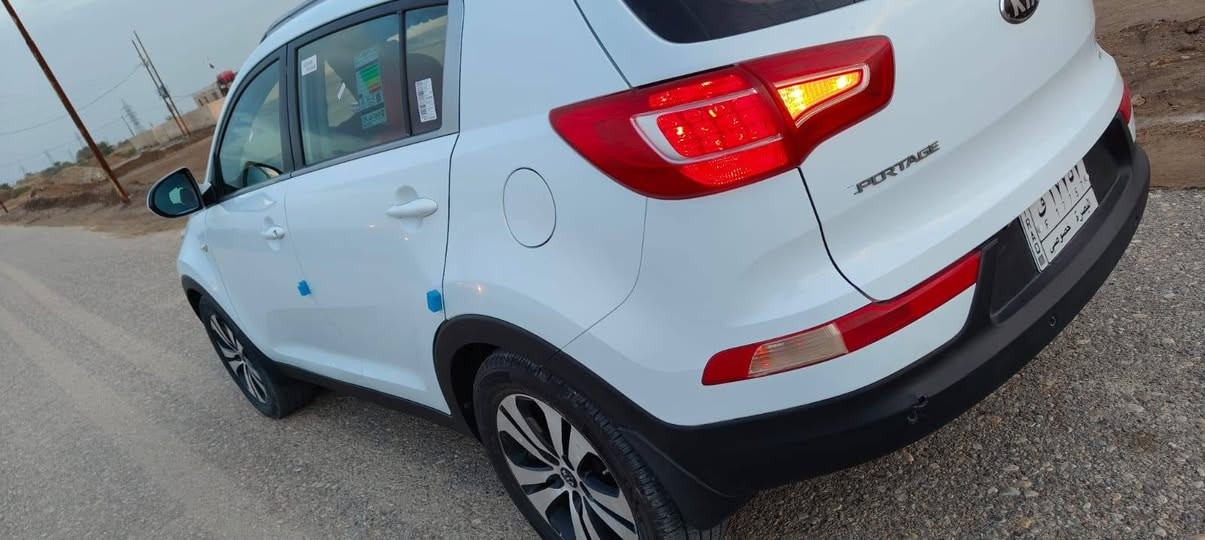 السلام عليكم
كيا سبورتج موديل 2014

خليجي رقم بصره 

محرك. 2000 دوش 

ماشيه. 200 

سياره جاهزه ونظيفه كلش 

السعر  155 وبيها مجال قليل 

الناصريه/قضاء الرفاعي 

للاستفسار »»»»»»»  ***********
