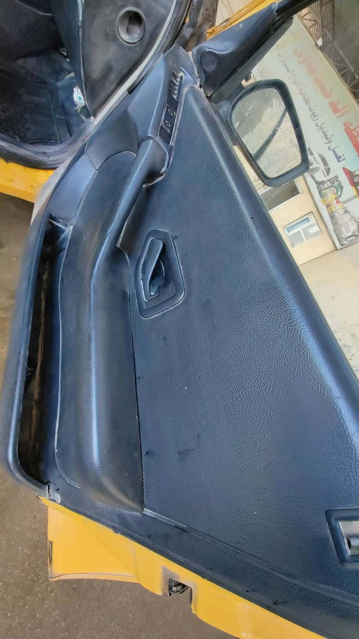 السلام عليكم سلام عليكم بيجو 2010  GLX 405  هزة جديدة لوحات انكليزي هيئة وغرامات مصفرهة
كير محرك مكفول صدر امامي جديد تخم تايرر
تجي وتشوف بعينك قبل شهر حولتهة بسمي وهزيتهة  سيارة 28 وبيهة مجال 
***********
