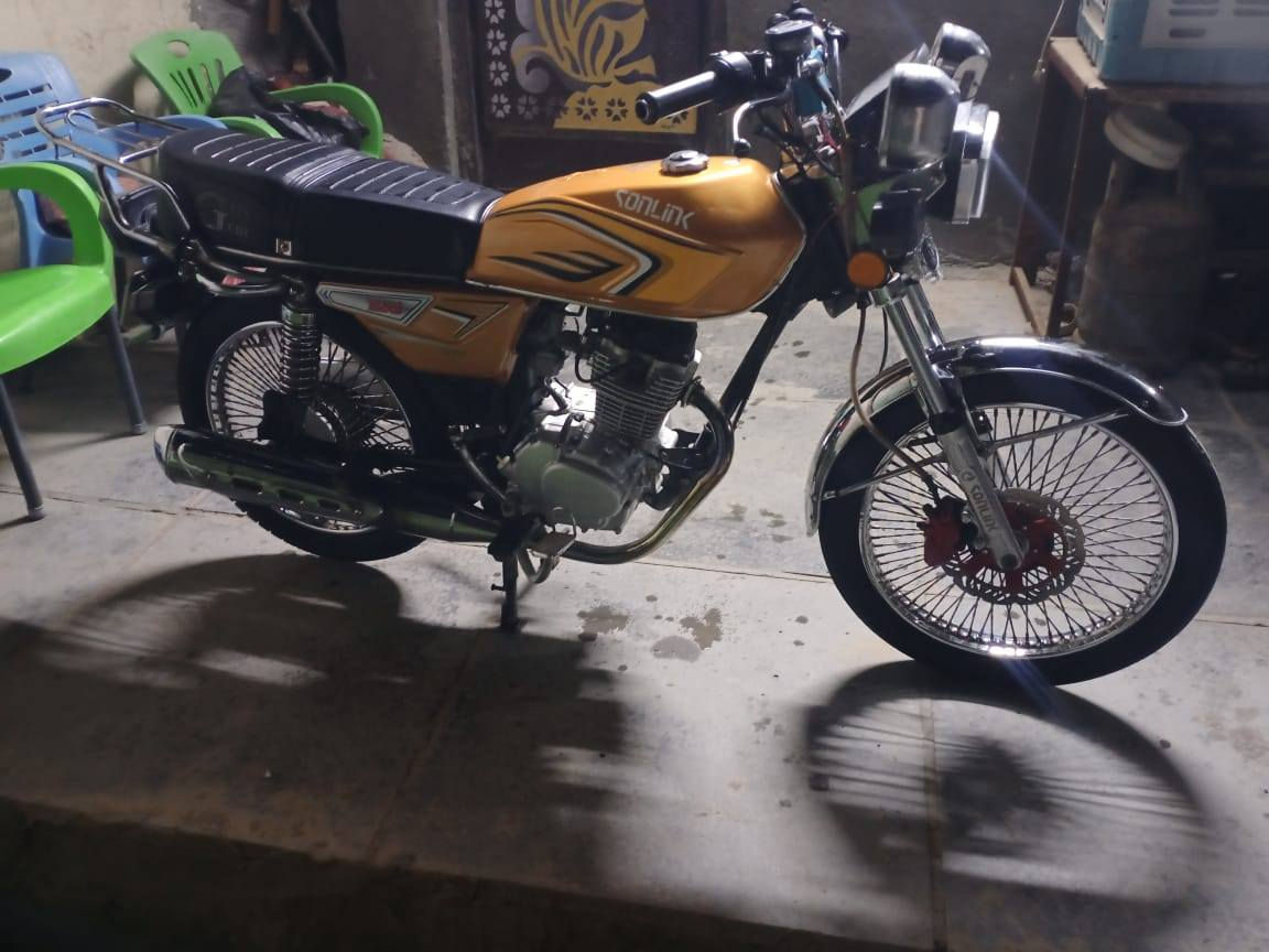 تايكر سونك 25 للبيع اوراق اصولي مصارلهة طالعة هواي دراجة حلوة و خير من الله لا تنقص ولا تبخير محرك مكفول كهربائيات كلهة شغالة تخم تاير جديد دراجة احلة من الصورة لون مشمشي السعر 625 و بيها مجال قليل مكاني بابل شوملي التواصل علة الرقم بيع مستعجل 
***********
