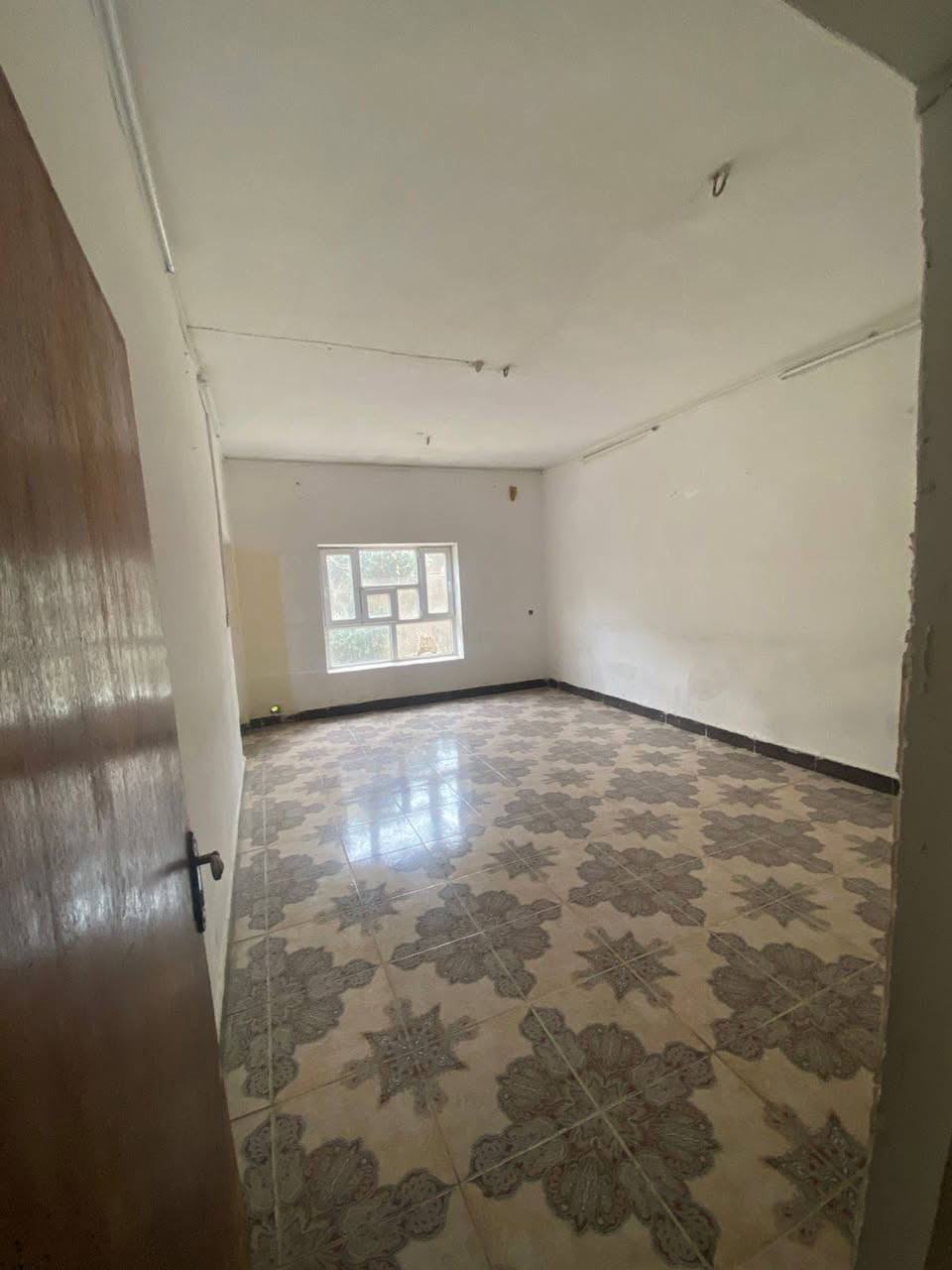 دار طابو صرف المساحه 200 متر الواجهه 10 متر 
الموقع كركوك حي الواسطي 
يباع بسعر قطعه ارض 
بيع سريع ب 143 مليون قفل قفل 
للاستفسار الاتصال على 
***********
