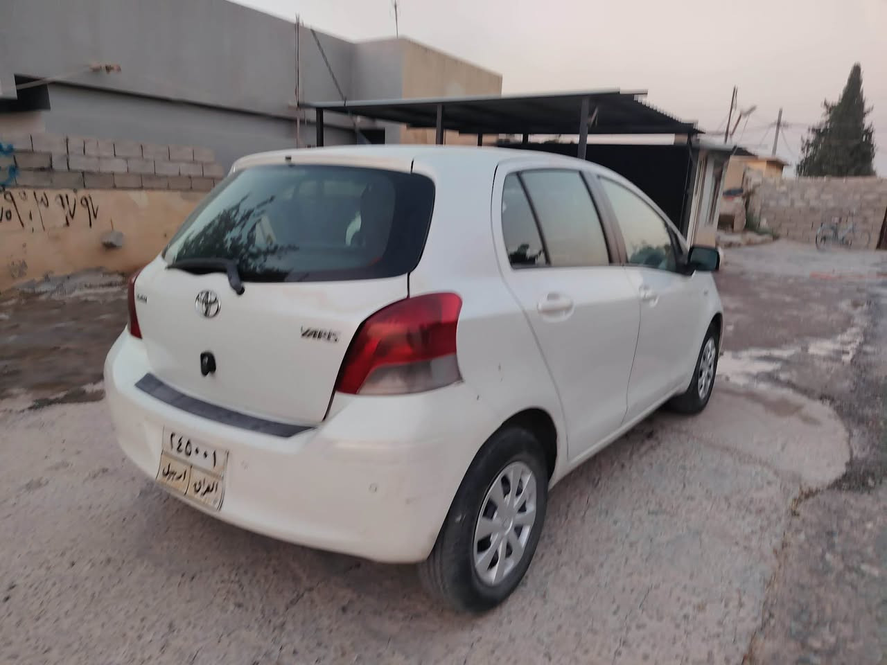 یارس مۆدیل ٢٠١١ گیر تماتیک و چوار جام کارەبا ئاوینە کارەبا و ABS و پێنج کەلە گێر و مکینە و تەبرید بەشەرت توند و تۆلە سیارەکە یەک پارچە و دوو پەلە بویاغی هەیە بەبێ ناوگرتن پێش و پشت کەپس نرخی ٧٩ وەرەقە و ١٠ وەرەقە غرامەی لەسەرە دوای معامەلە لۆت دەگەرێنمەوە شوێن هەولێر *********** أربيل, العراق

