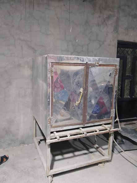 فـرن للـبيع مڪاني نجف 
6خـانـات لشراي 
يتصـل ع هاذه رقم وبـي خيـر ويدلل
.. ***********..
