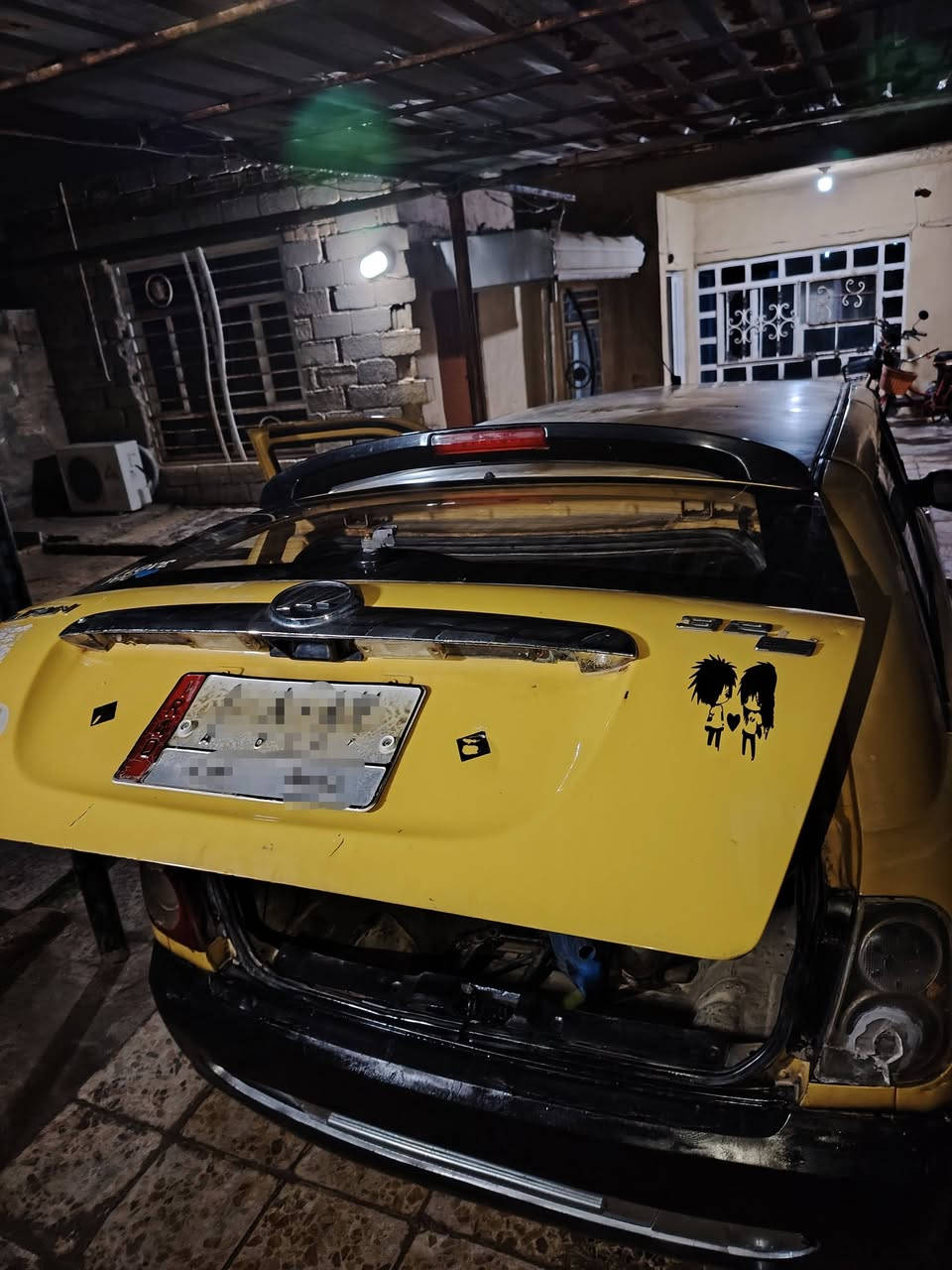 ليفان 320 موديل 2011 رقم الماني  سعرها 14ورقه وبيها مجال او مراوس  راعيها بنجف بس رقمه  ضاع مني  ابيع واقع حال مكاني كربلاء ***********
