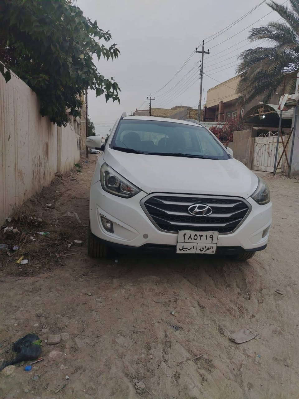 السلام عليكم
توسان للبيع رقم أربيل موديل ٢٠١٣ ماشية ١٨٠ تخم تاير حدادية جديدة نقصها فقط كمبريسر تبريد السعر ١٣٥ وبيها مجال  مكان السيارة حلة صورة السونار مرفقة
***********
