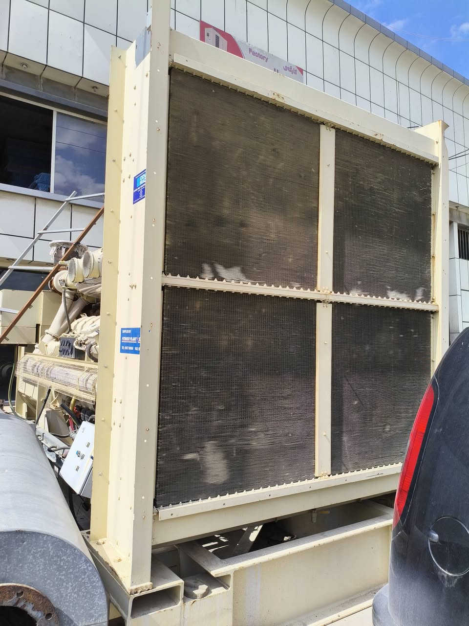 #مولدات 
مولد بيركنز 4016 / 16 سلندر  بريطاني اصلي UK 
مولده جديده استيراد أوربي مامشتغله بل عراق 
برغي ممفتوح منه شرط شغل والحمل 

📍التوليد 2500 KVA 
📍السعر خاص او اتصال بالرقم التالي 

العنوان أربيل الصناعة الجنوبية 
للاستفسار الاتصال+واتساب (***********)يوجد توصيل لجميع المحافظات (يوجد لدينا جميع انواع وأحجام المولدات)
