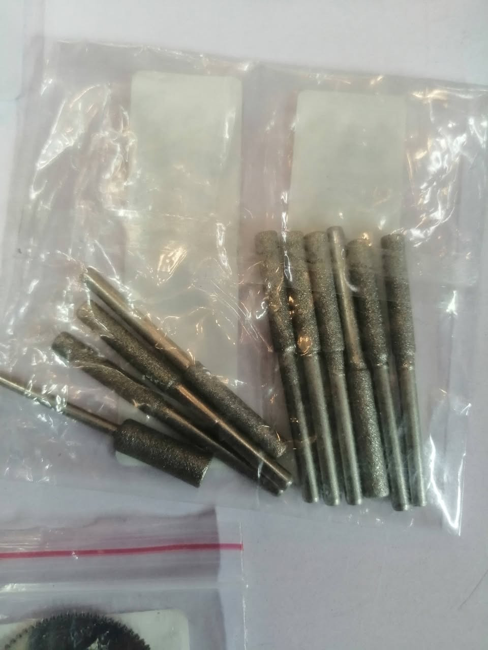 عدة مواد وصلتنا حديثا وبالأسعار المذكورة تحت الصور ،مع وجود خدمة التوصيل بسعر ٥٠٠٠ دينار للمحافظات كافة، حارث العزاوي *********** فايبر واتساب، بغداد شارع الرشيد ،باب الأغا ،مقابل سوق الصفارين
