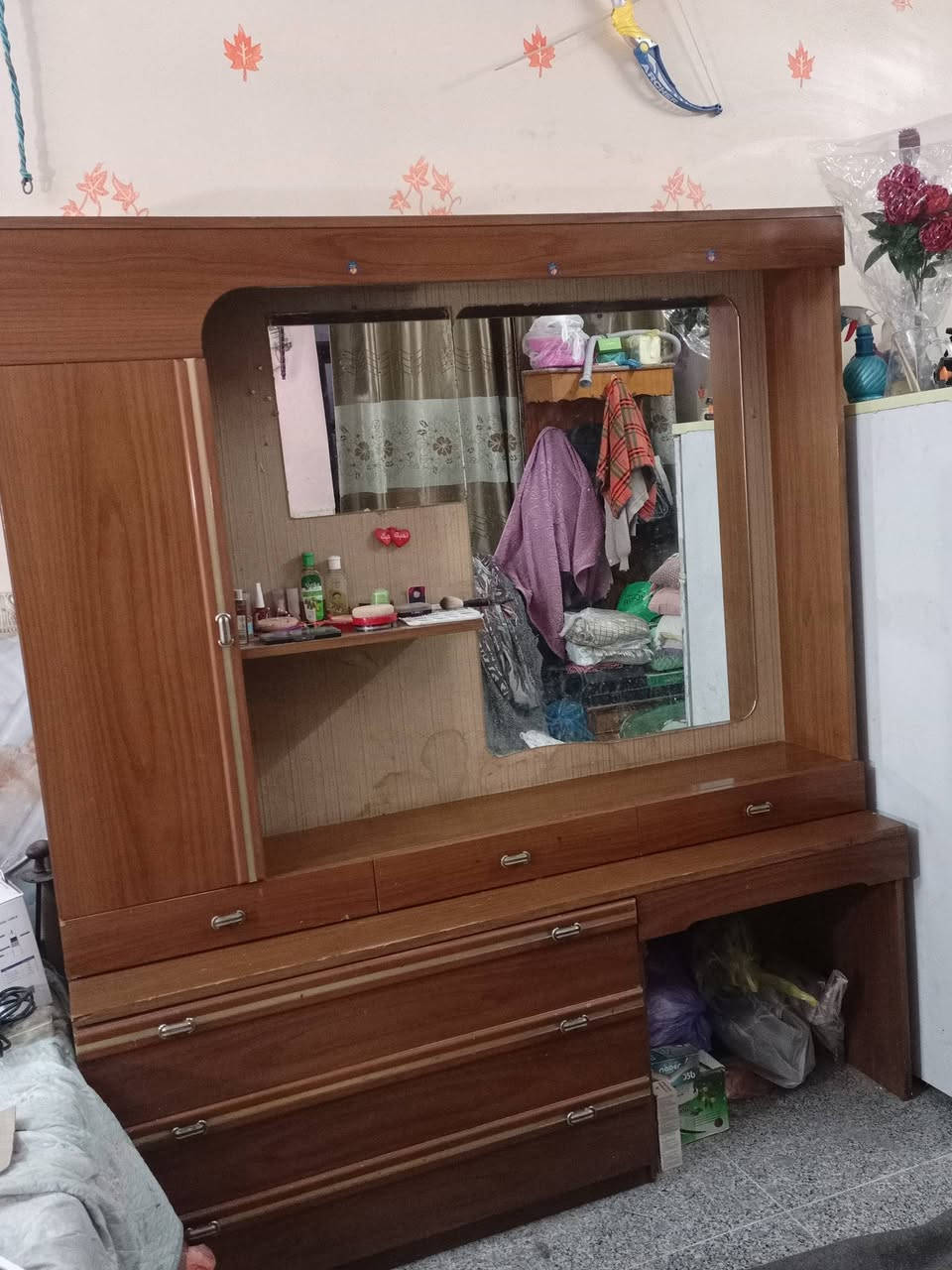 ميز تواليت سعرا 130 الي يريدا خلي يراسلني كلشي مابي نضيف


**إذا كنت صاحب هذا الإعلان وتريد حذفه لأي سبب، رجاءا أرسل رسالة إلى الدعم الفني**
