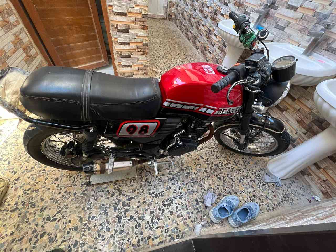 ٢١
اصولي
مزوده صالنصه رياضي + دشالي امامي وخلفي + تاير + تانكي + بصمه وتشغيل عن بعد
مكفوله

مراوس فقط


**إذا كنت صاحب هذا الإعلان وتريد حذفه لأي سبب، رجاءا أرسل رسالة إلى الدعم الفني**