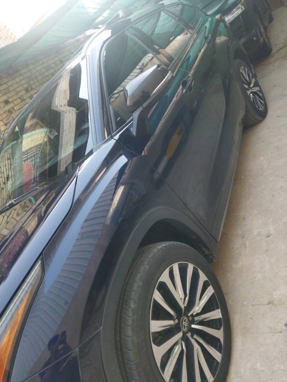 تويوتا هايلاندر VIP  XSE-AWD  موديل 2021  
محرك 6 سلندر بانزين 3500
كشنات تدفئة 
ستيرن تدفئة اوتو 
رادار تصادم ومسار 
تحديد سرعة مع الرادار قيادة 
نقاط عمياء بالمرايا 
فتحة سقف 
تحكم جهتين ستيرن 
صندوق كهرباء 
ليد اوتو  معروف ب xse 
التحكم بالأوضاع جنل ثلاثه طكات( طبيعي للطرق  ،رمال وحصى، ثلج )
انضمة قيادة ايكو ونورمال وسبورت
اوتو هولد 
سايد بريك بصمة 
تخم تاير بلادي جديد 
شحن وايرلس 
دبل كزوز رياضي يجي ب xse

حادثه جاملغ ودعاميه وصار بيه حادث بل عراق نص الجاملغ الخلفي وتبدل الباب وصبغ نص الباب مال مال صدر 

مكان السياره البصره 

الاستفسار *********** 
سعره 300