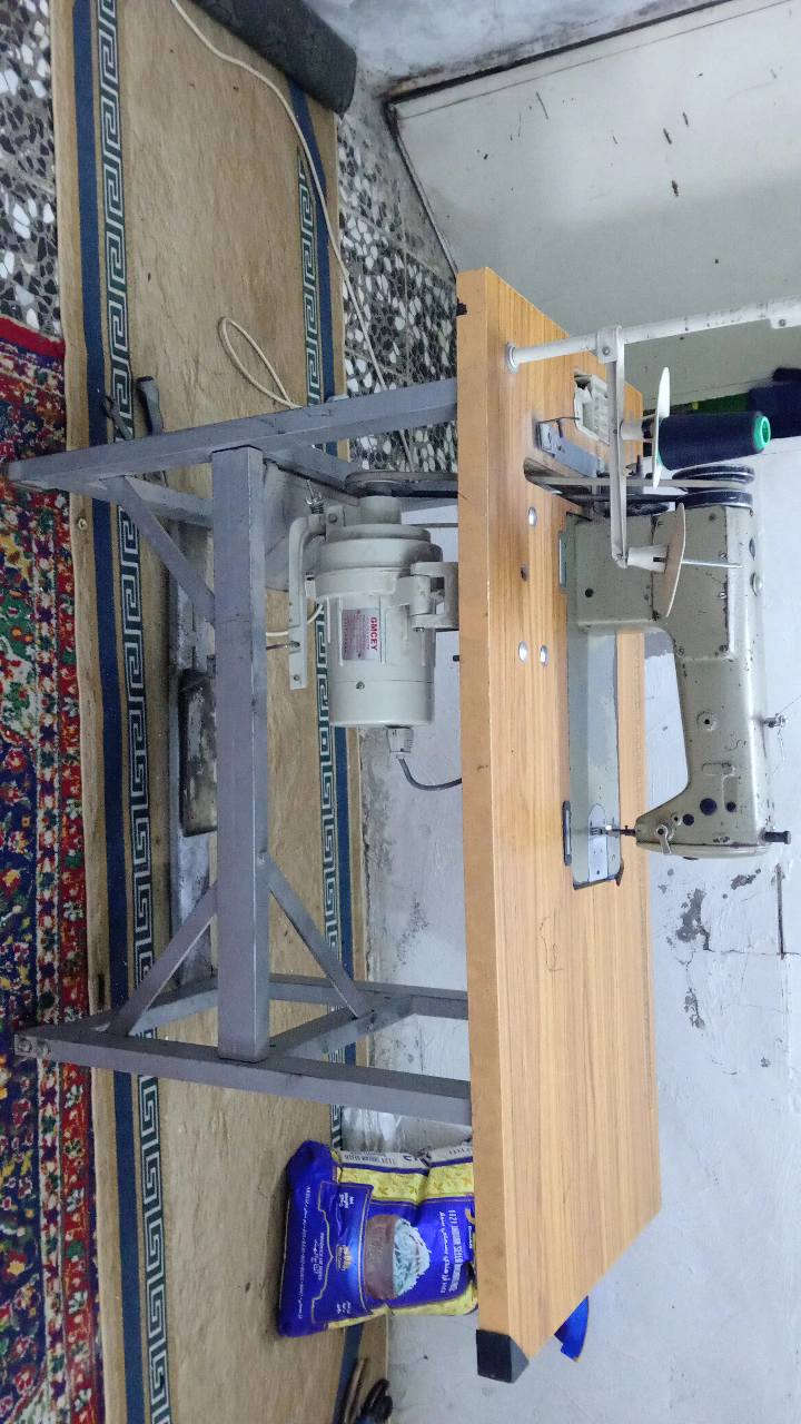 سلام عليكم عندي هاي المكينه للبيع ***********
