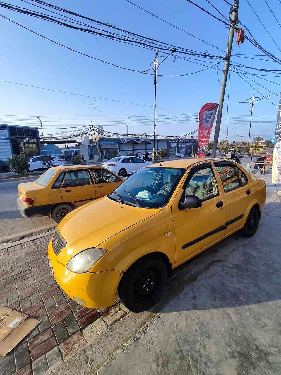 السلام عليكم عندي طيبه موديل 2015 مثل ما واضحه بالصور سياره حلوه تدفئه تبريد شغال سياره رقم انجليزي سنويه ستنتهي لل(28)السعر (37)فيها مجال بيها قليل
(***********)
