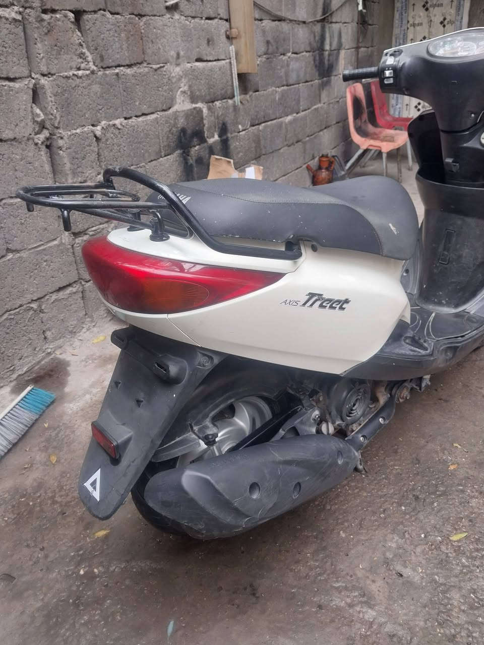 سلام عليكم اخوان للبيع اكزز ياباني دراجه مكفوله كفاله جيب فيتر وتعال دراجه كلش حلو سعر مليون و٥٠ الف مكاني بغداد الشعله هاتف ***********
