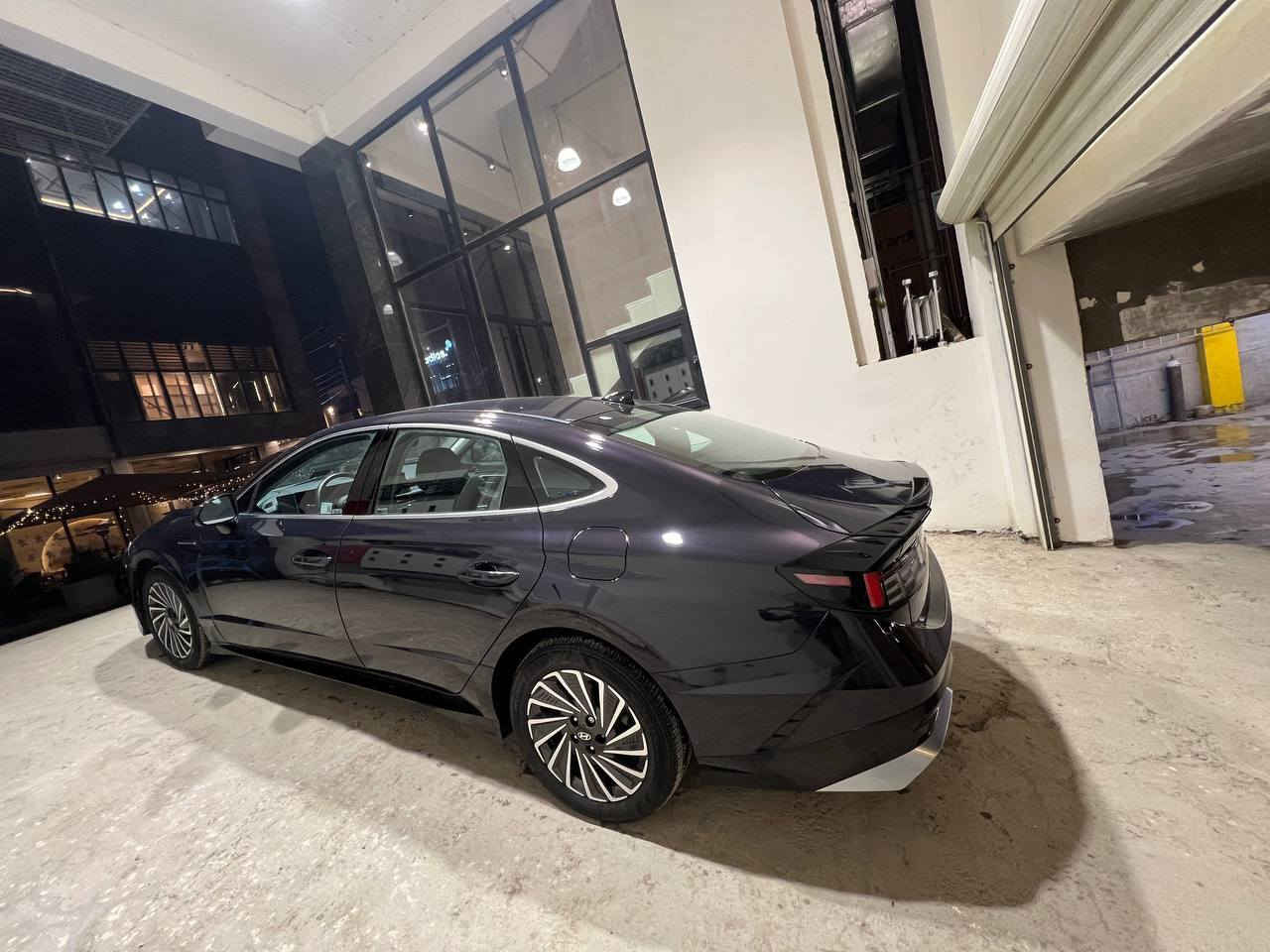 Sonata hybrid 2025
السلام عليكم 
سوناتا هايبرد ٢٠٢٥ 
مواصفات Sel
مكينة ٢٠٠٠ دوش
ماشية ٣٥ الف ميل 
صبغ قطعتين جاملغ و بنيد 
السيارة مرقمة بغداد و جاهزة 
المكان بغداد / حي الجامعة
للاستفسار 
***********
