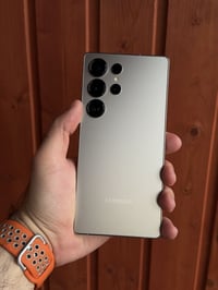 S25 ألترا • ٥١٢ • كارتون وكفرات