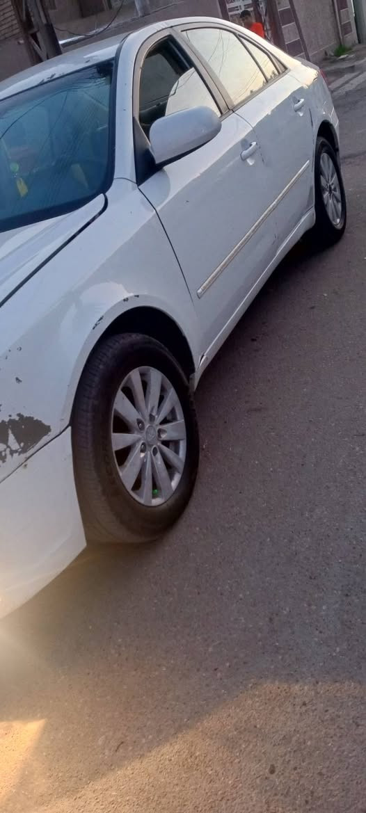 السلام عليكم سوناتا موديل 9 
امريكي احدثها بابين مبدلات 
مكينه وكير مكفولات 
2400 دوش
تبريد تخم تاير جديد صدر جديد جاهزه 
رقم بغداد جديد 
سنويه بسمي
سونار بل منشور
داخل صاج 
شاشه 
العنوان بغداد 
السعر 82 وبيها مجال لطيبين 
رقم ***********
