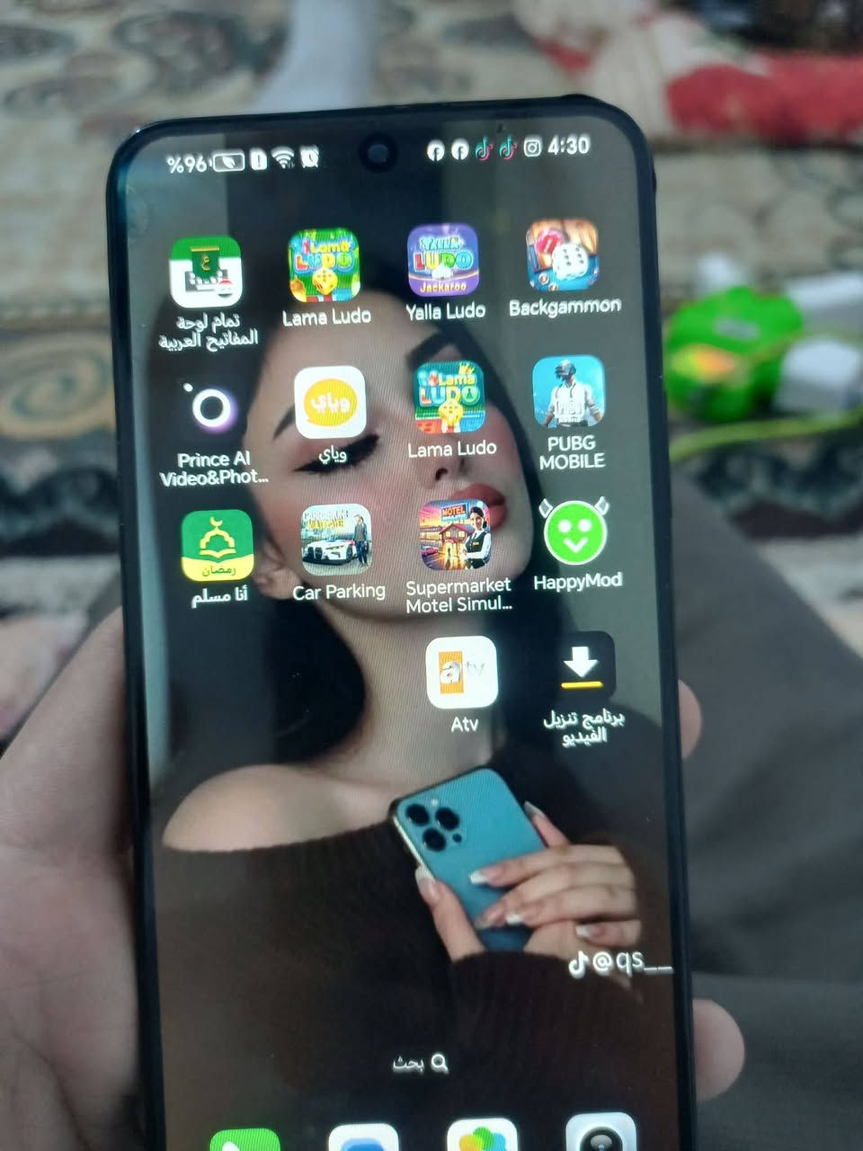 جهاز شغال ما ابي عيب الذاكره 256 بس العيب خفيف الكاميرا الاماميه ما يشتغل كاميراهالعنوان كركوك والسعر 175
***********
