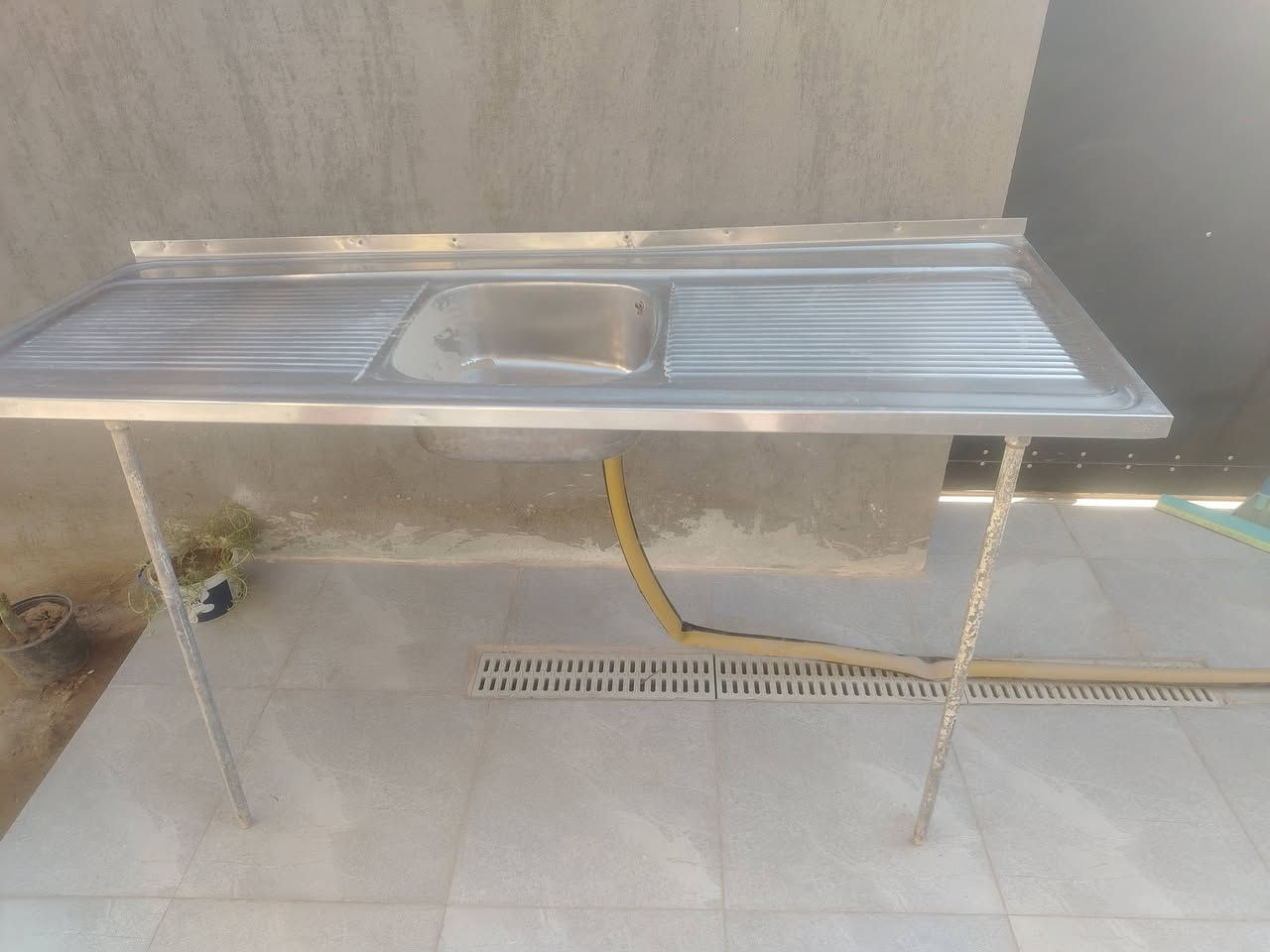 سنكي كامل نضافه فول استخدام قليل السعر 10 نهايته جوه السوك مكاني بلهاشميه ***********
