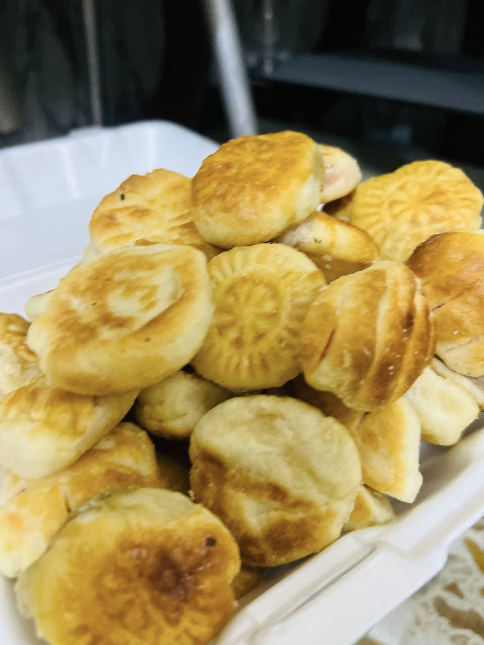 اللهم صلي على محمد وآل محمد 🙏🏼🙏🏼

بلشنا وياكم بكليجة العيد 😍😍

كليجه تخبل وهشه 🙏🏼

الحجز مفتوح ✅

للطلب والاستفسار المراسله خاص او ع الواتساب على الرقم
***********
العنوان بابل الحمزه الغربي توجد خدمة توصيل داخل الحمزه والهاشمية والقاسم والمناطق القريبه ❤️
