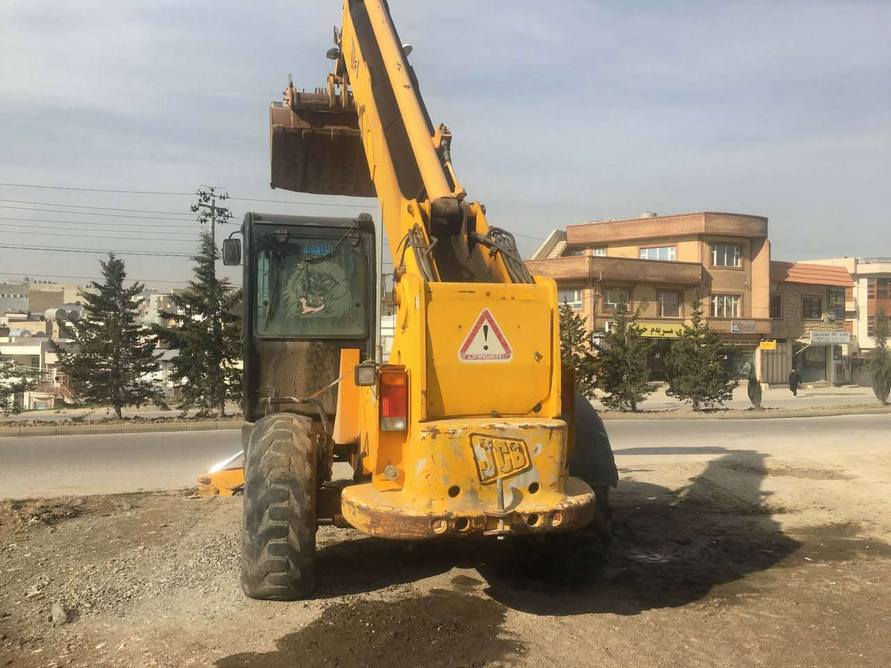 ١٧ متر  مودیل ٢٠٠١ 
١٧٥ وەرەقە 
***********
