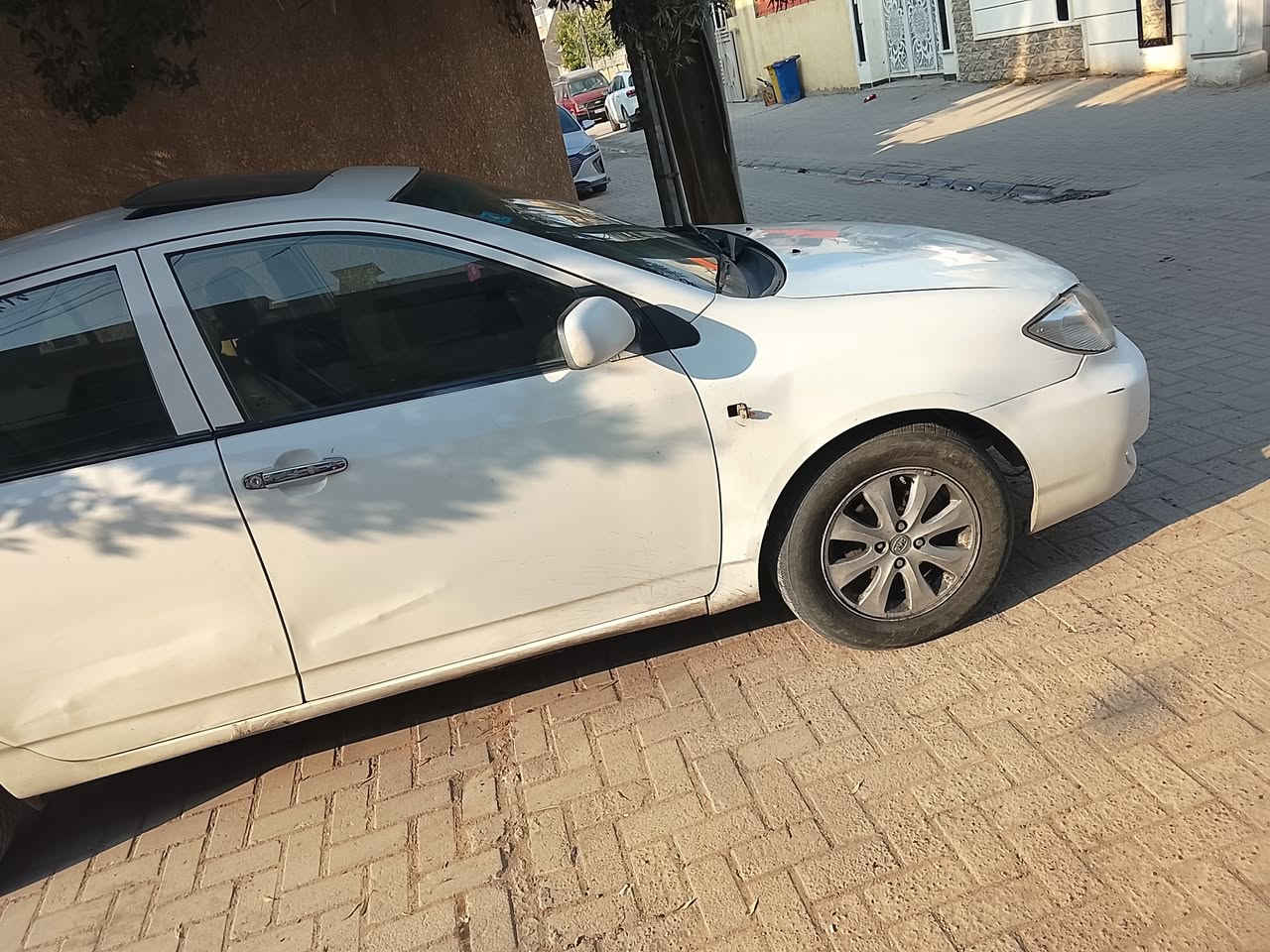 بيوايدي اف 3 سياره كامله مكمله جاهزه من كلشي كير مكينه كله بلاد بيها 3 قطع سياره كامله مال بيت مو بياع شراي 2012 تدفئه تبريد منضومه لايت تهم تأثير كير اوتو صدر كله جديد مكان حي الجهاد ***********
