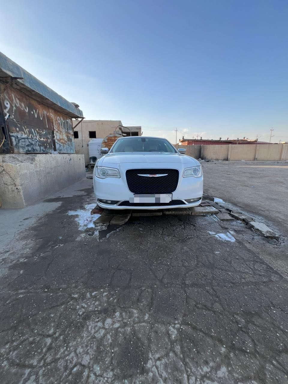 سلام عليكم 

كرايزر   وبامة 300 لمتت

17 /23بصره بسمي شرط التحويل ترميز درجة اولى

اايبل واحد كلة تغرة 

داخل بيجي بلاد 

بجم كبس 

سيارة جديده بل كارتون شرط ترايك زيرومال 23

ويل مكسيكي لمعه قوية

تخم تاير كابسن

مكينة كير حدادةواكسل وتبريد كله جديد 

لايت زنون عالي ناصي 

سياره كفالة من الحادث  بيهه صباغ بجم وربع الباب الخلفي

  واربعه صابع الداير الخلفي من امريكة 

وباقي سيارة كفالة كلة 

كله على وضع الشركة

السعر 
200 بيه مجال 

العنوان 
البصره ام قصر 

الرقم 

*********** 
سيف الجعباوي 

اي ستفسار تصال واتساب
