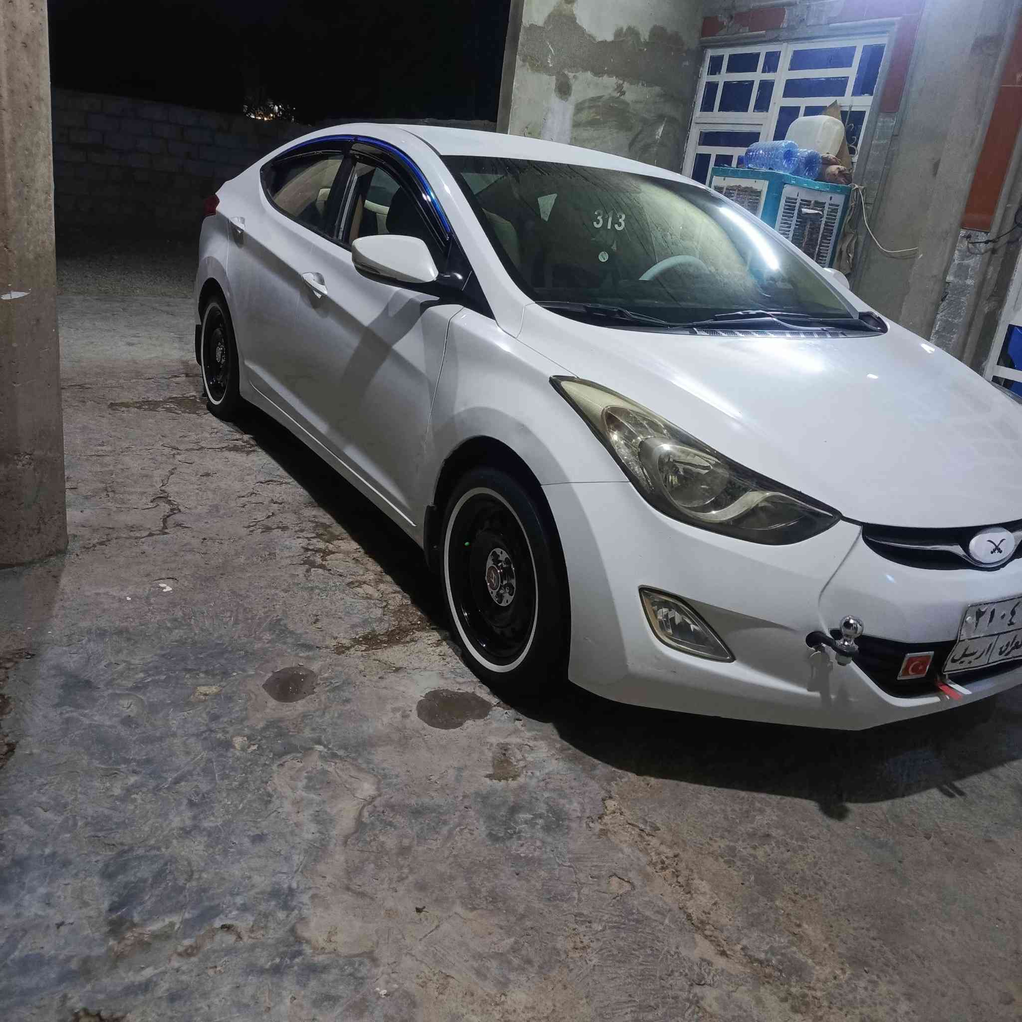 النترا 11 خليجي 1800 اربيل بأسمي سنويه جديده رقم جديد محرك كير خير من الله السياره حادثها جوه قبق البنزين بس والباقي كفاله عارضها 110 وبيها مجال كلش بسيط العنوان ابراهيم ابن علي ع طريق الشعله 
***********
