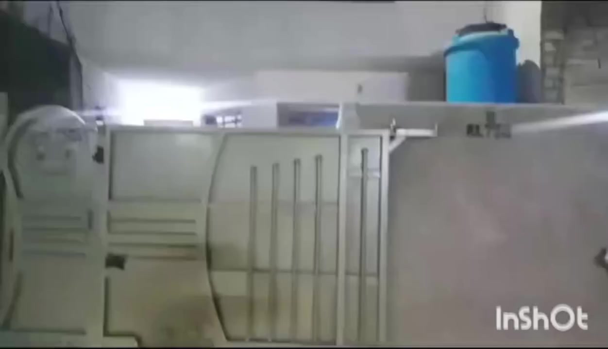 بيت للبيع زراعي سند ٢٥
٥*٢٠
طابق واحد
غرفه ومطبخ وصاله وحمام داخلي وخارجي وبيتونه 
شارع تبليط مي ومجاري وكهرباء جاهزه 

السعر ١٠٥وبي مجال 
الشرطه الخامسه قرب اسواق الاميره

الاستفسار ع رقم 
***********
ابو دينا
