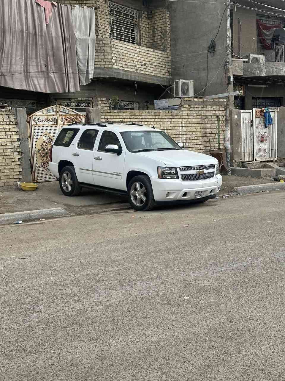 تاهو 2011 LTZ الون ابيض وارد كندي كلين حادثه خفيف  موضح بالسونار// للبيع او مراوس
رقم بغداد انگليزي  بسمي سنويه لغاية 27

فول مواصفات عدى الفتحه مواصفاته بالصور مايحتاج اذكره

سياره مال بيت ماشيه 180 الف

كير محرك تبريد صدر امامي خلفي تخم
 تاير خير من الله 
تشغيل عن بعد
دفع خلفي مو رباعي
منظومة زينون
تحكم ستيرن
مقاعد جلد كهربائي
تحكم وخزن بالمقاعد + تدفئه تبريد
بعد هواي مواصفات

ملاحظة 
باتري صار اسبوع من شديت
 
السعر 220
مكان السياره بغداد البلديات شارع المصرف ***********
