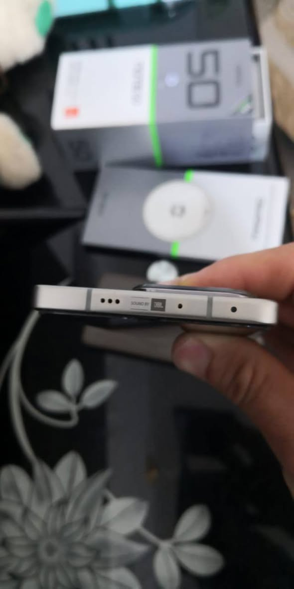 انفنكس نوت 50
ذاكرة 256
بطارية 5200
تلفون جديد لاداخل صيانة
ولا مفتوح مستخدم شهر بس
السعر 230 الف


**إذا كنت صاحب هذا الإعلان وتريد حذفه لأي سبب، رجاءا أرسل رسالة إلى الدعم الفني**