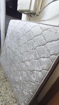 دوشك جربايه استعمال قليل ضغط عالي السعر 50وبي مجال 07811099424