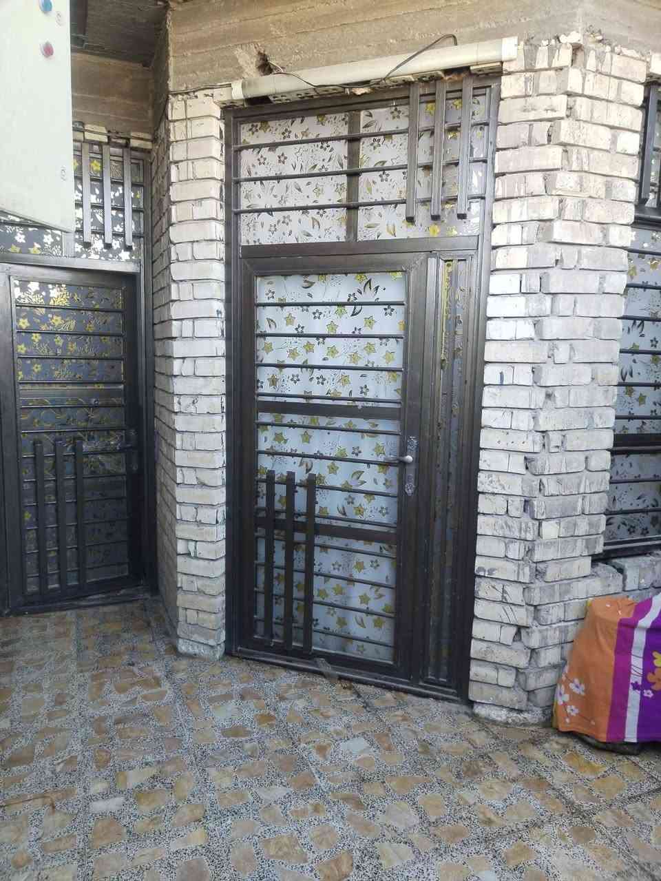 السلام عليكم
١٠٠ متر طابقين زراعي قرار ٢٥بناء درجة أولى للبيع
🟥 خدمات المنطقه كامله عدا التبليط 
تفاصيل البيت مدخلين يحتوي على ٣ غرف نوم كبيره
وواحده من الغرف سويت
الطابق الأرضي يحتوي على
استقبال وهول داخلي وحمامات عدد٢
مطبخ حار +مطبخ بارد غرفة نوم كبيره
والطابق الاول يحتوي على غرفتين كبار واحده منهن سويت وهول داخلي بين الغرفتين مساحته واسعه
موقعه 🚩
بغداد الدوره ابودشير مجاور الحي الصناعي يبعد عن الشارع العام ٧٠ متر تقريباً
خامس بيت عن الركن و التبليط
للأستفسار اكثر
*********** واتساب
*********** واتساب
